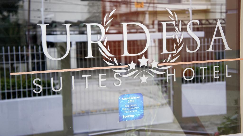 Urdesa Suites Hotel グアヤキル エクステリア 写真